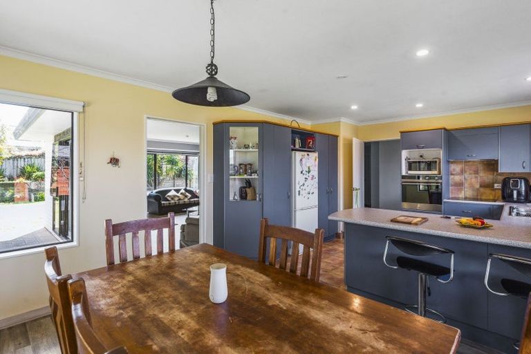 Photo of property in 47 Lorna Irene Drive, Raumati South, Paraparaumu, 5032