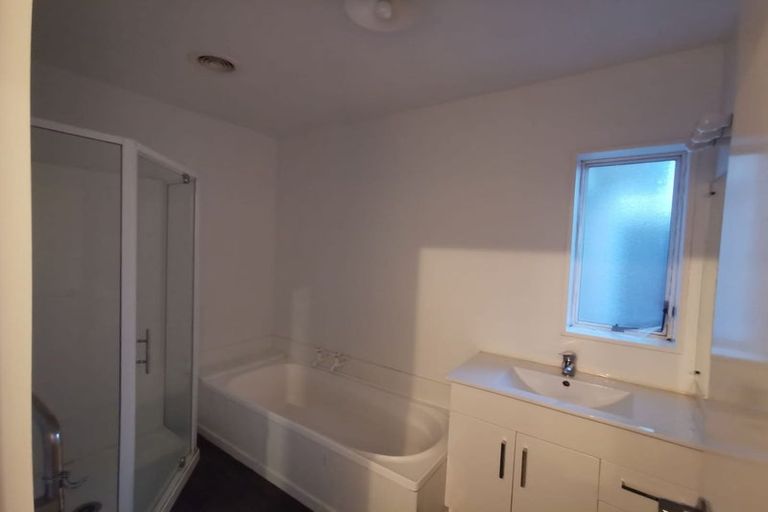 Photo of property in 3/77 Matipo Street, Riccarton, Christchurch, 8041