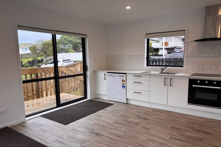 Photo of property in 1/23a Tomo Street, New Lynn, Auckland, 0600
