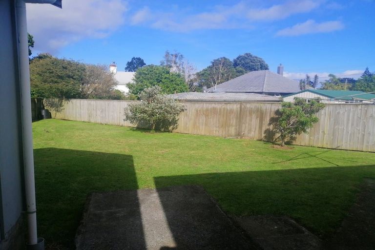 Photo of property in 61 Woodleigh Street, Frankleigh Park, New Plymouth, 4310