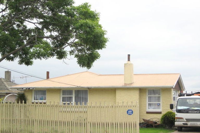 Photo of property in 12 Carters Road, Aranui, Christchurch, 8061