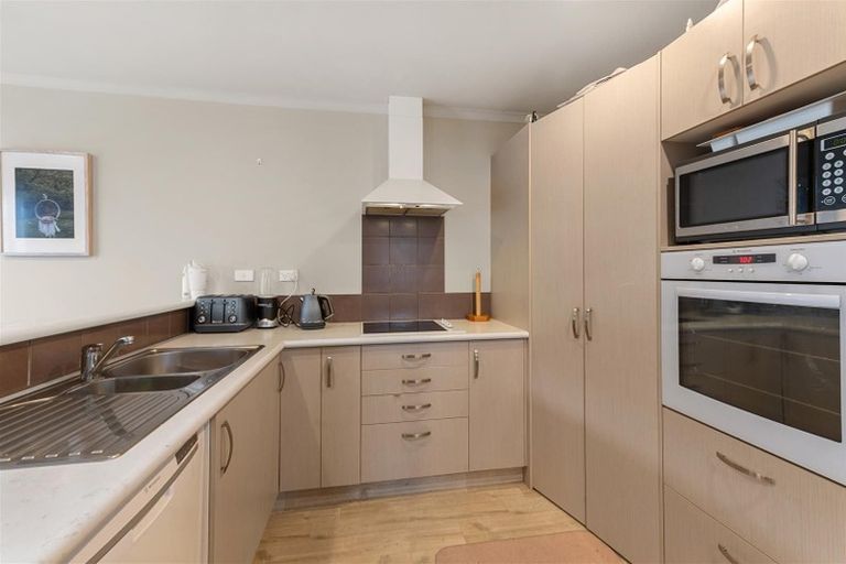 Photo of property in 28 Kinder Place, Ngongotaha, Rotorua, 3010