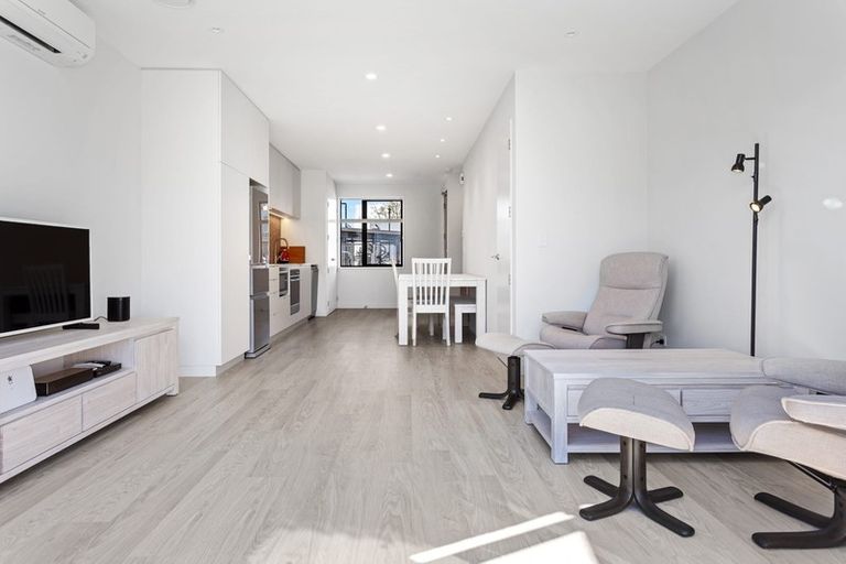 Photo of property in 7/206 Hereford Street, Christchurch Central, Christchurch, 8011