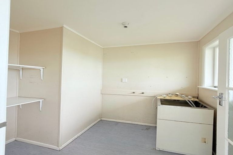 Photo of property in 4 La Trobe Street, Pakuranga Heights, Auckland, 2010