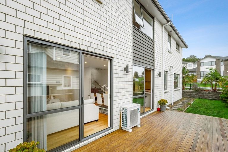 Photo of property in 9 Mettam Drive, Swanson, Auckland, 0614