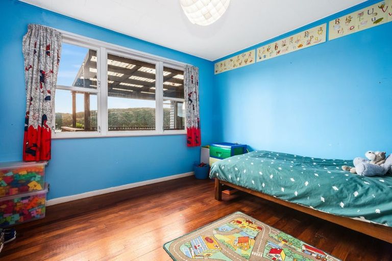 Photo of property in 32 Papakowhai Road, Papakowhai, Porirua, 5024