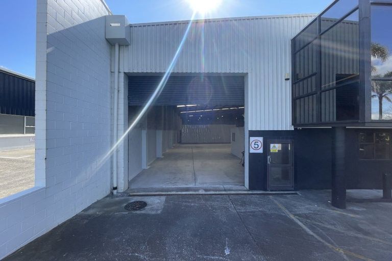 Photo of property in 2/69 Portage Road, Otahuhu, Auckland, 1062