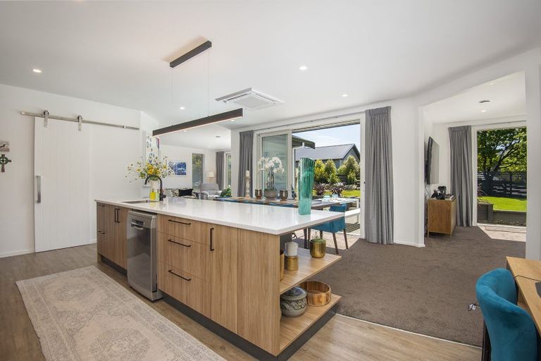 Photo of property in 8 Redwoods Lane, Helensburgh, Dunedin, 9010