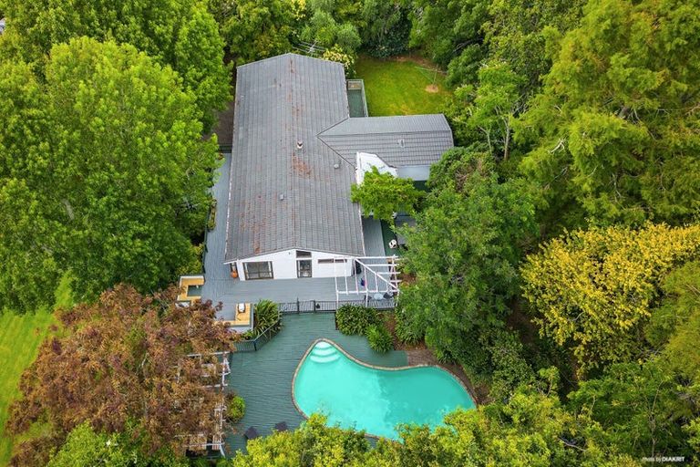 Photo of property in 199 Nixon Road, Taupaki, Henderson, 0782