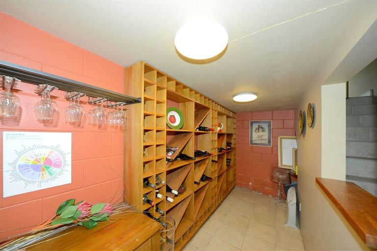 Photo of property in 1/87 Fendalton Road, Fendalton, Christchurch, 8014