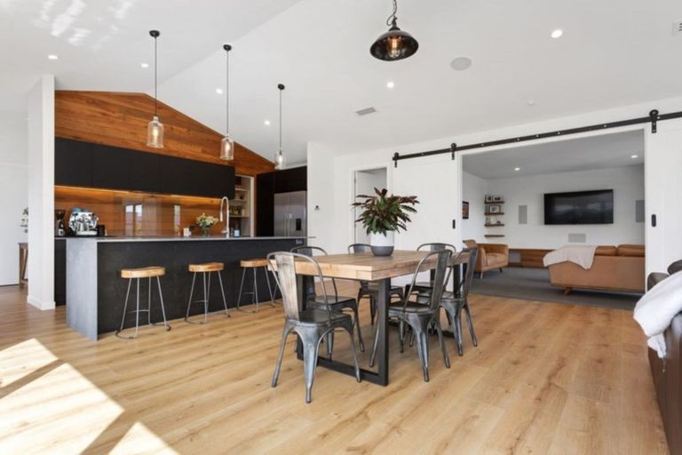 Photo of property in 23 Monarch Park Lane, Leamington, Cambridge, 3432