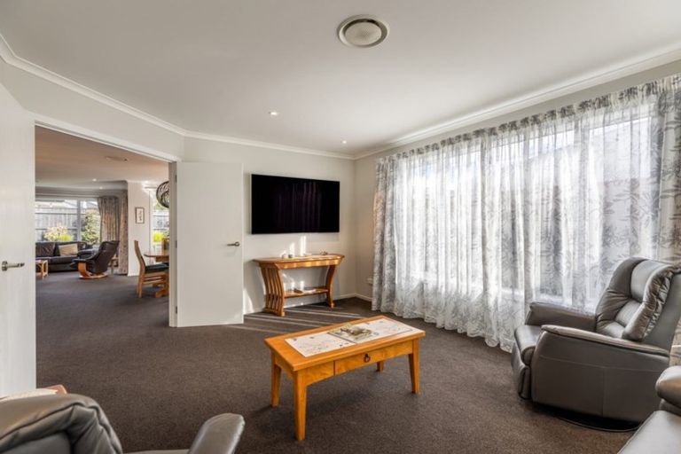 Photo of property in 14 Boysenberry Grove, Richmond, 7020