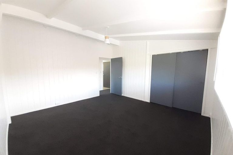 Photo of property in 60 Norana Road, Timberlea, Upper Hutt, 5018