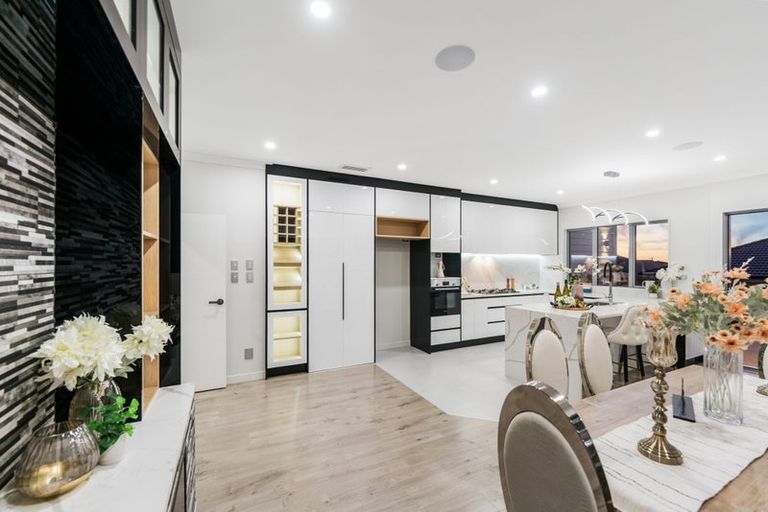 Photo of property in 21 Black Shed Road, Flat Bush, Auckland, 2019