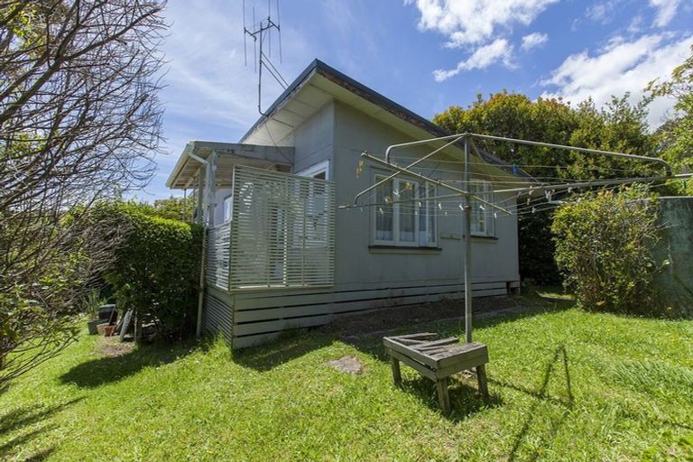 Photo of property in 10 Kupe Road, Coopers Beach, 0420