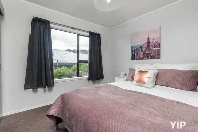 Photo of property in 6a Tarawera Road, Johnsonville, Wellington, 6037