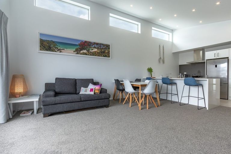 Photo of property in 16 Vanita Drive, Whitianga, 3510