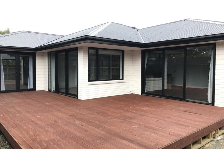 Photo of property in 57a Sullivan Avenue, Woolston, Christchurch, 8023