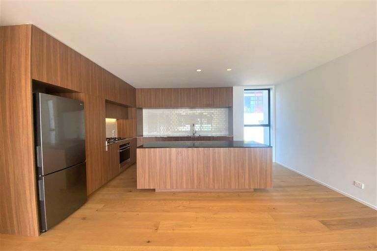 Photo of property in 7 Jean Caldwell Way, Island Bay, Wellington, 6023