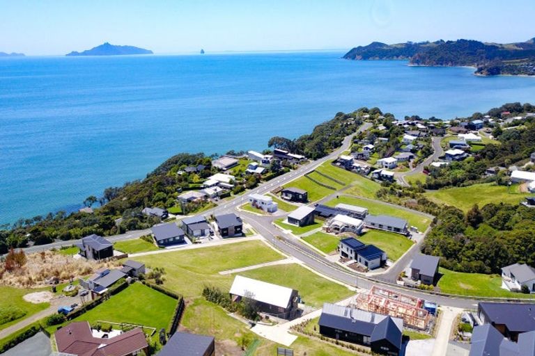 Photo of property in 14 Blue Moon Rise, Langs Beach, 0582