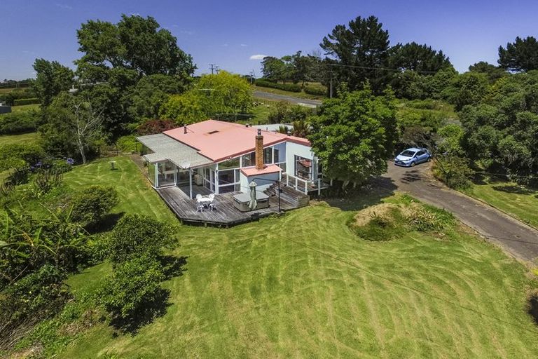 Photo of property in 47 Puke Road, Kumeu, 0891