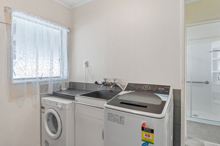 Photo of property in 6 Tudor Road, Pahiatua, 4910