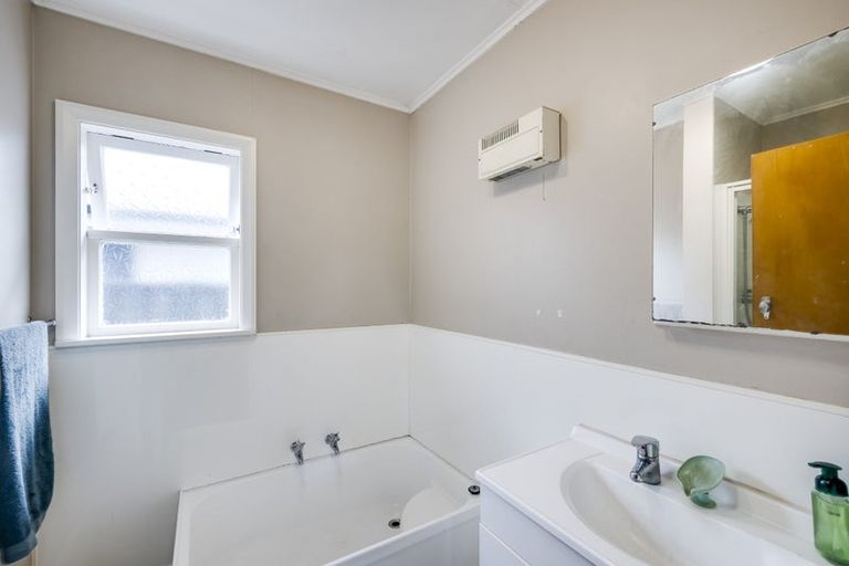 Photo of property in 6 James Foley Avenue, Pirimai, Napier, 4112