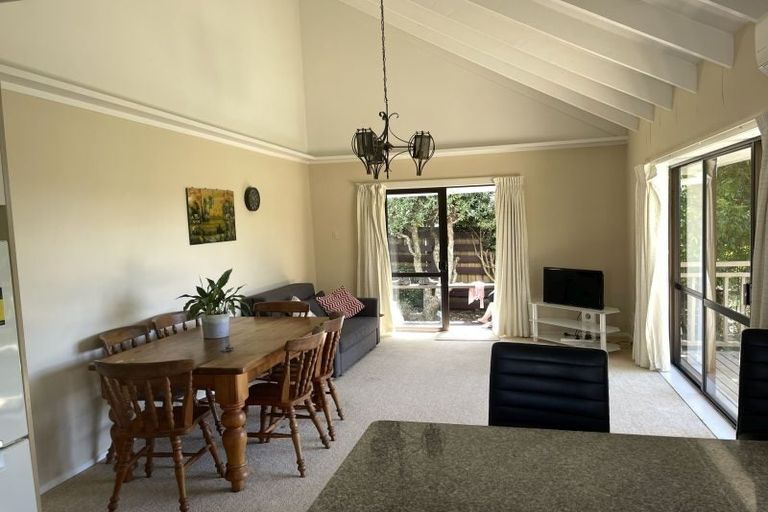 Photo of property in 2/42 Minerva Terrace, Cockle Bay, Auckland, 2014
