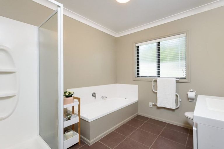 Photo of property in 312 Waitaha Road South, Welcome Bay, Tauranga, 3175