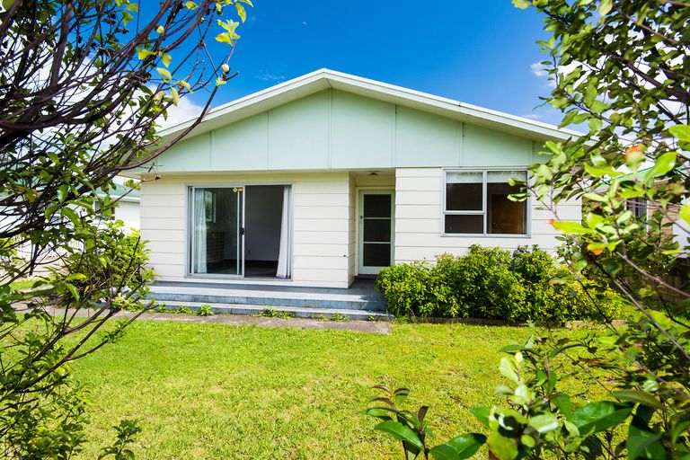 Photo of property in 72 Tyndall Road, Outer Kaiti, Gisborne, 4010