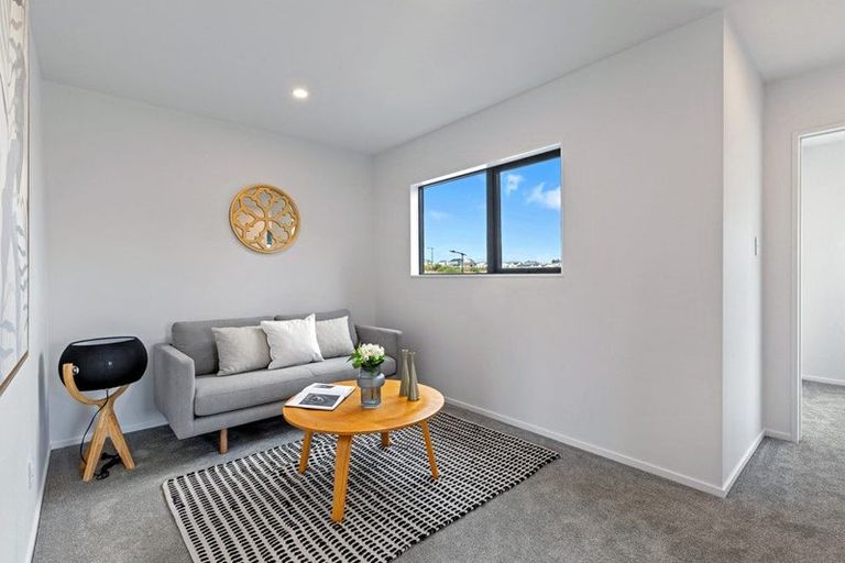 Photo of property in 159 Henwood Road, Westgate, 0814