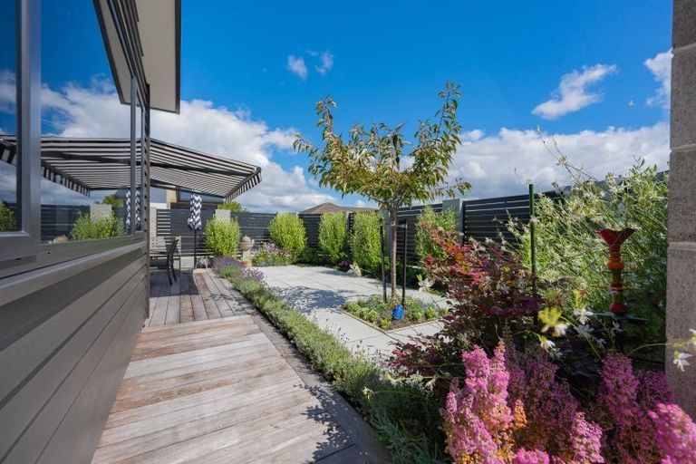 Photo of property in 8a Avenue Road, Greenmeadows, Napier, 4112