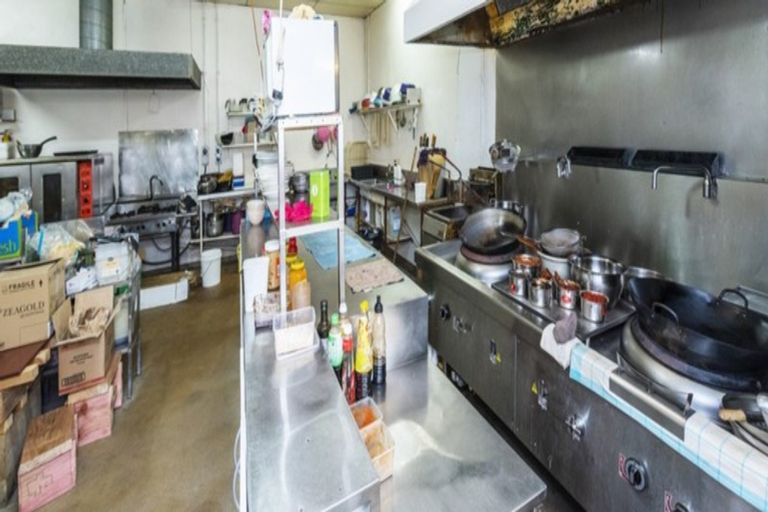 Photo of property in 3 Miro Place, Waiuku, 2123