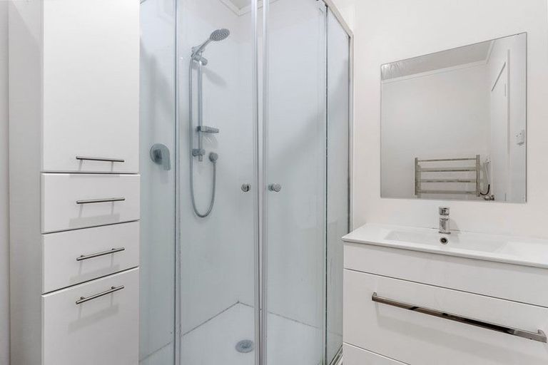 Photo of property in 118 Aberdeen Place, Whangamata, 3620