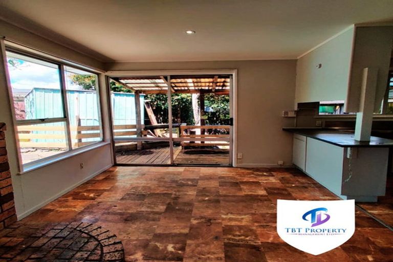 Photo of property in 27 Burndale Terrace, Manurewa, Auckland, 2102