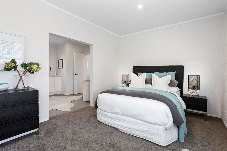 Photo of property in 1/237 Rangatira Road, Beach Haven, Auckland, 0626