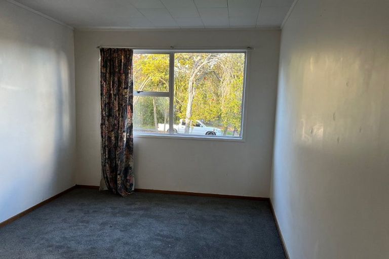 Photo of property in 27 Gladys Avenue, Glenfield, Auckland, 0629