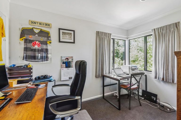 Photo of property in 41 Quadrant Heights, Paraparaumu, 5032