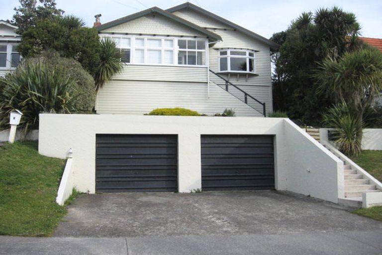 Photo of property in 6 Blakey Avenue, Karori, Wellington, 6012