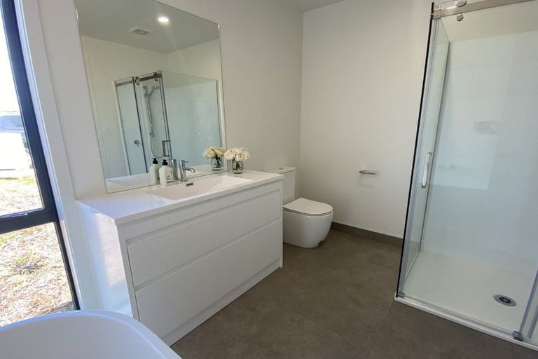 Photo of property in 79 Omahina Street, Raglan, 3225