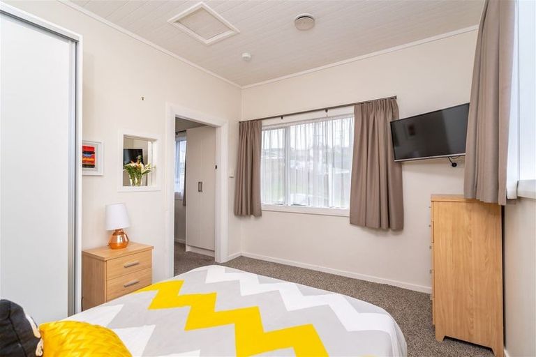 Photo of property in 128 Taieri Road, Kaikorai, Dunedin, 9010