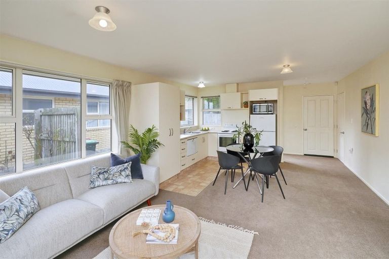 Photo of property in 2/353 Main South Road, Hornby, Christchurch, 8042