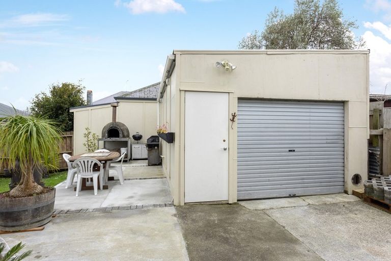 Photo of property in 34 Karaka Street, Helensville, 0800