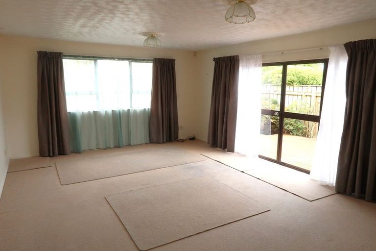 Photo of property in 5a Waimarie Avenue, Paraparaumu, 5032
