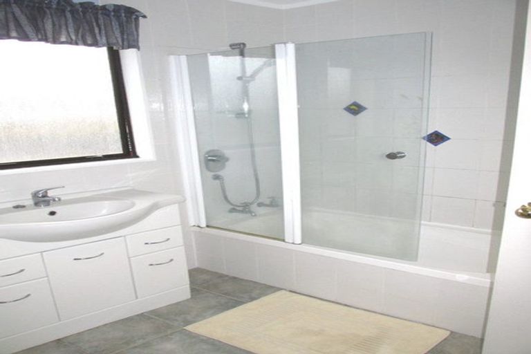 Photo of property in 2 Corric Hill, Torbay, Auckland, 0630