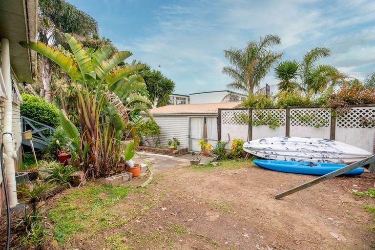 Photo of property in 27 Graeme Avenue, Mangere East, Auckland, 2024