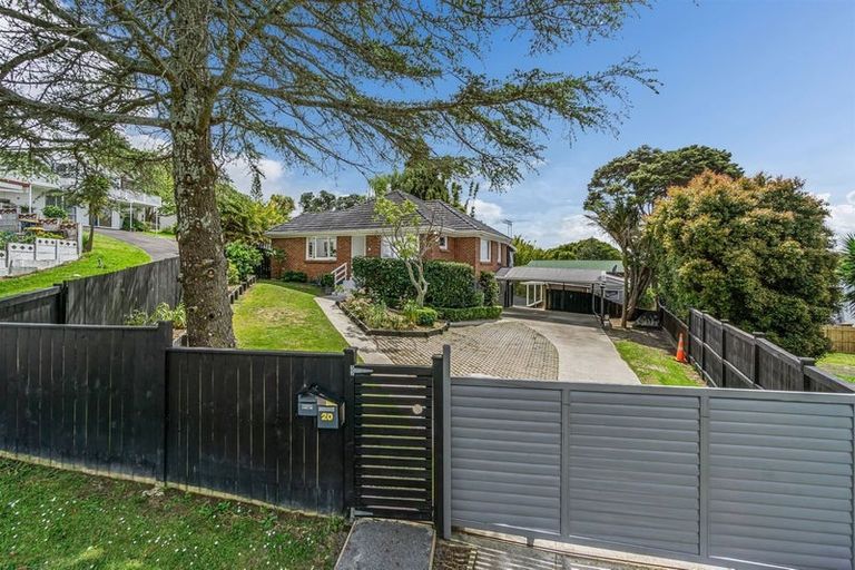 Photo of property in 20 Hamilton Place, Glenfield, Auckland, 0629