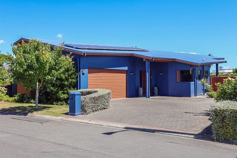 Photo of property in 4 Kentia Place, Havelock North, 4130