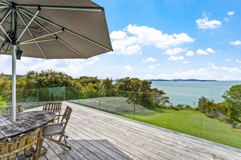 Photo of property in 47 Puriri Place, Sandspit, Warkworth, 0982