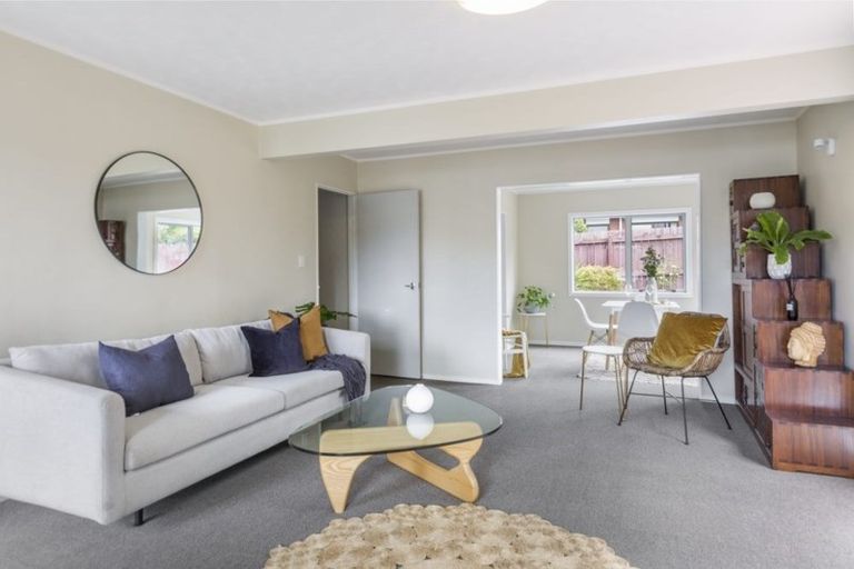 Photo of property in 50 Kohekohe Street, New Lynn, Auckland, 0600